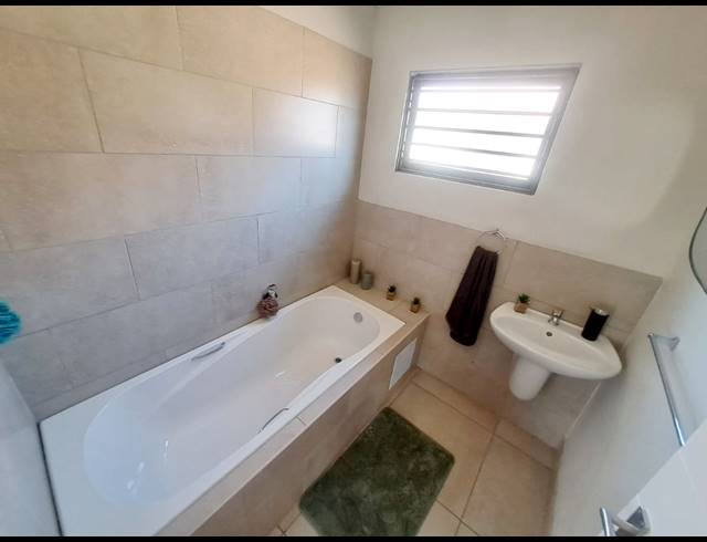 2 BEDROOM HOUSE FOR SALE IN SEBOKENG ZONE 10